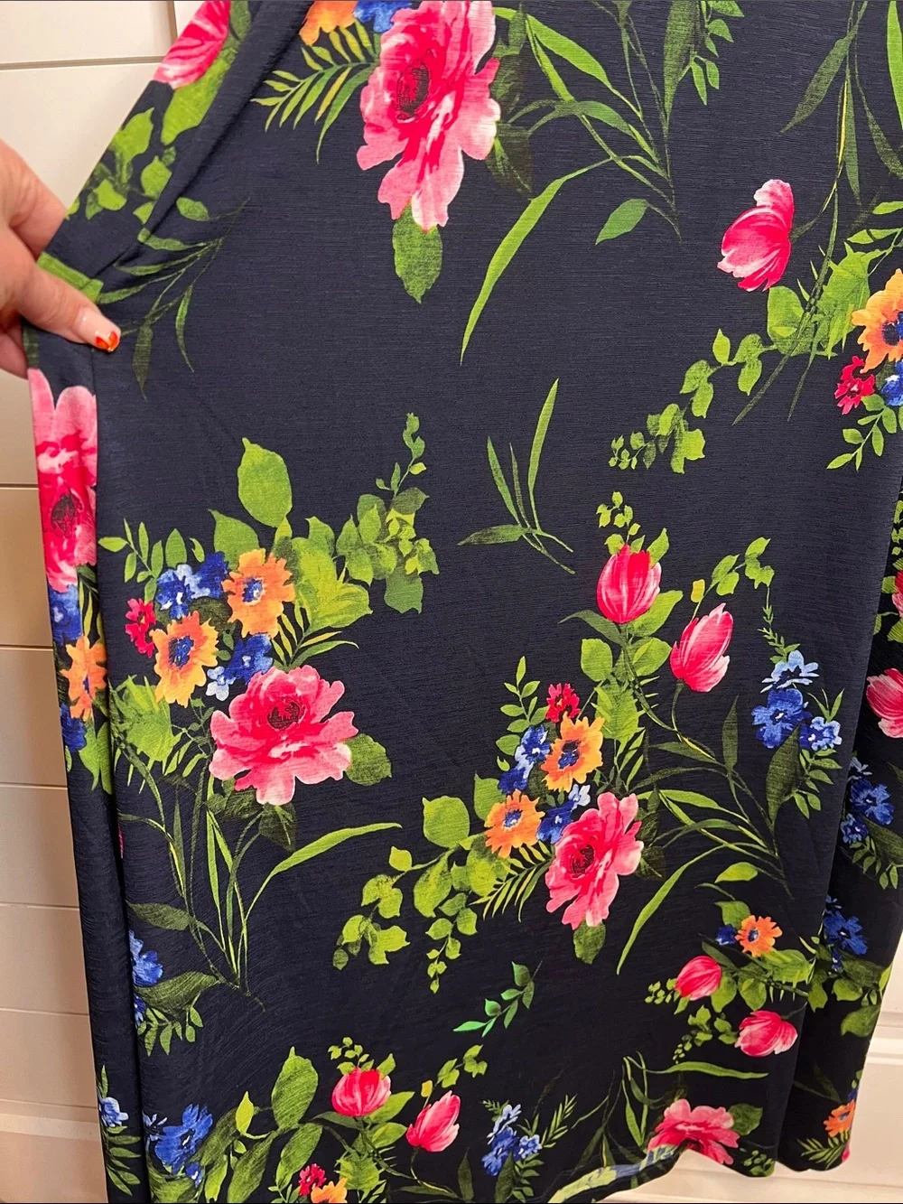 Le Lis Women’s Navy Faux Wrap Floral Print Maxi Dress. Size Medium. - Picture 10 of 12